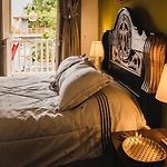 Room In Guest Room - Sd-1 Room With Balcony In The Old City Air Conditioning And Wifi