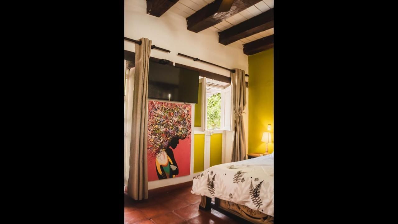 In Guest - Sd-1 With Balcony In The Old Air Conditioning And Wifi Guest house *