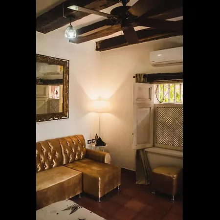 In Guest - Sd-1 With Balcony In The Old Air Conditioning And Wifi Cartagena