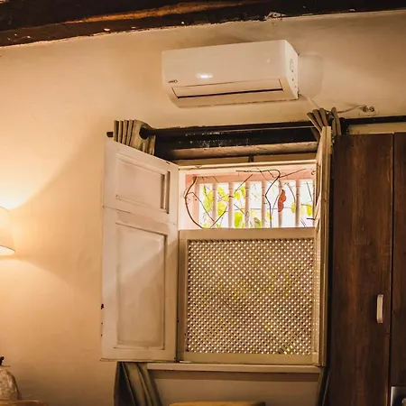 In Guest - Sd-1 With Balcony In The Old Air Conditioning And Wifi Cartagena